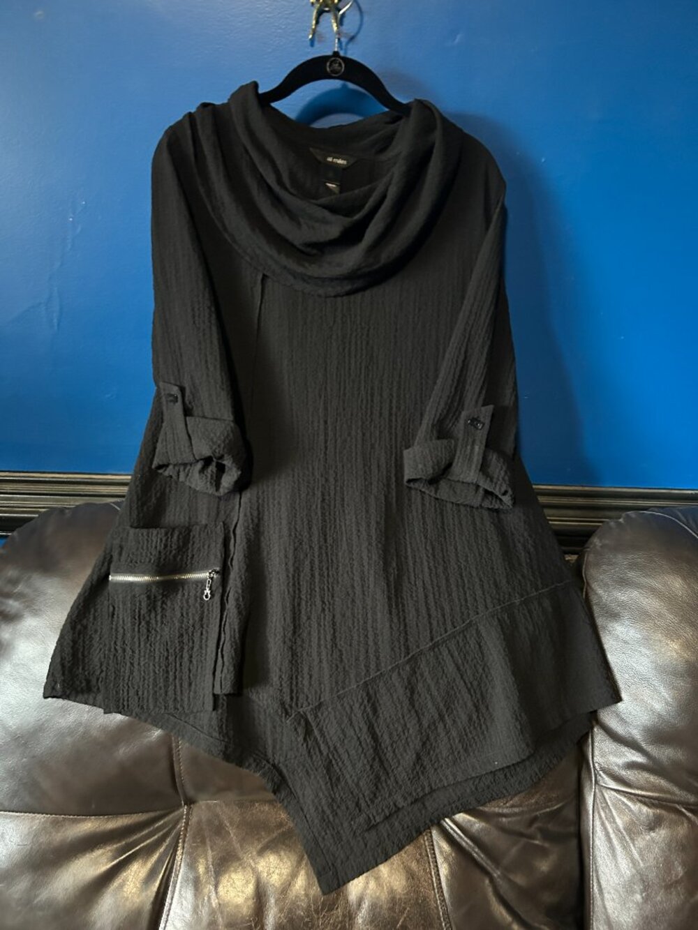 Ali Miles black gauzy crinkle cowl neck zipper asymmetrical pointed hem goth L